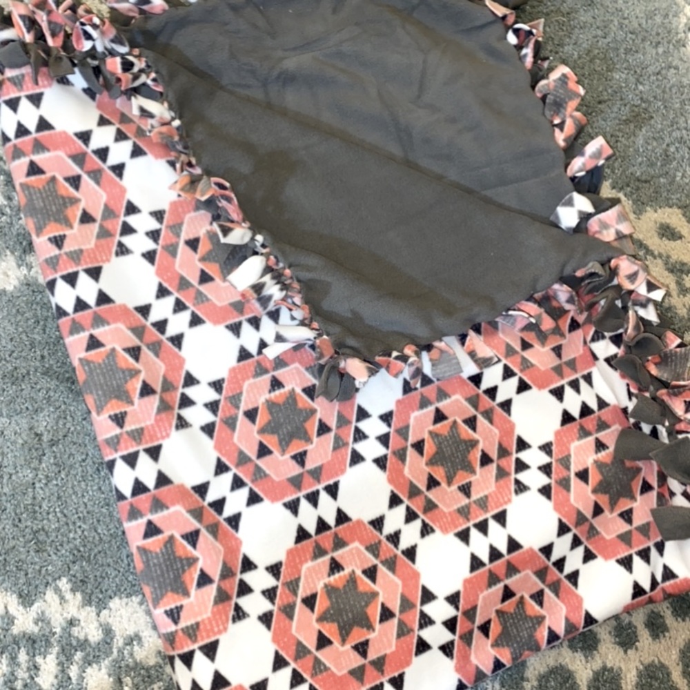 EXTRA LONG THROW (3 yards); HOMEMADE NO SEW FLEECE BLANKET